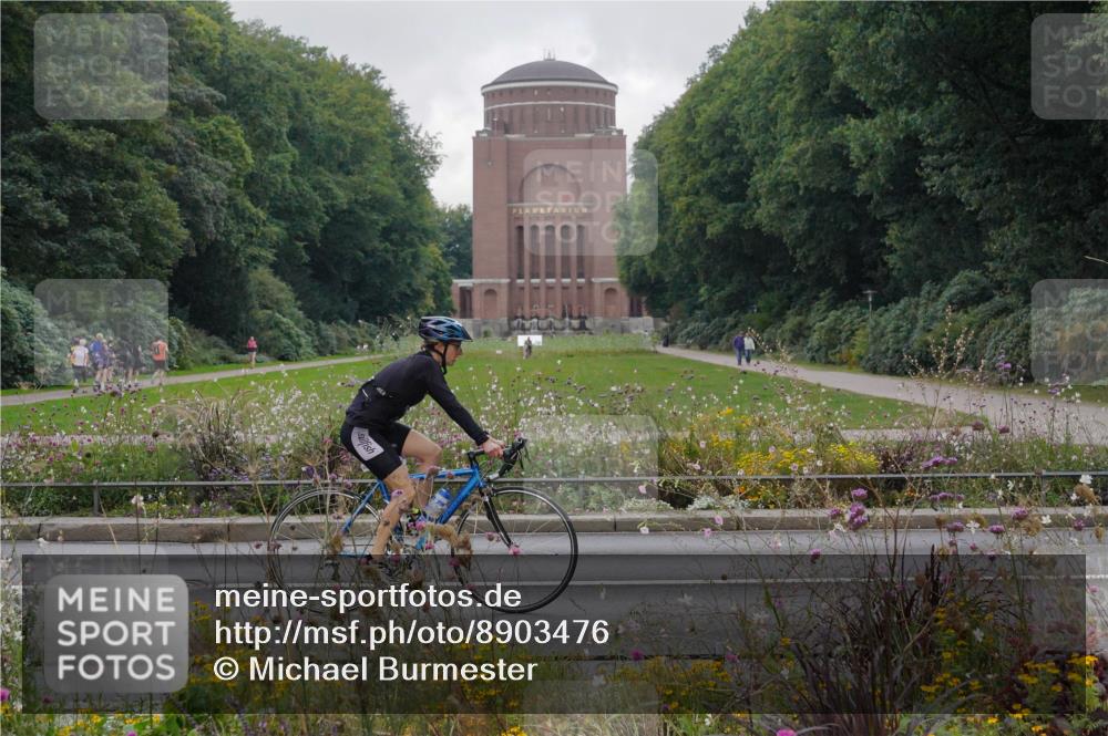 14.09.2025 - Stadtparktriathlon Michael Burmester http://msf.ph/oto/8903476 14.09.2025 10:34:54 Radfahren 511, 568, 659, 664, 749, 793 meine-sportfotos.de