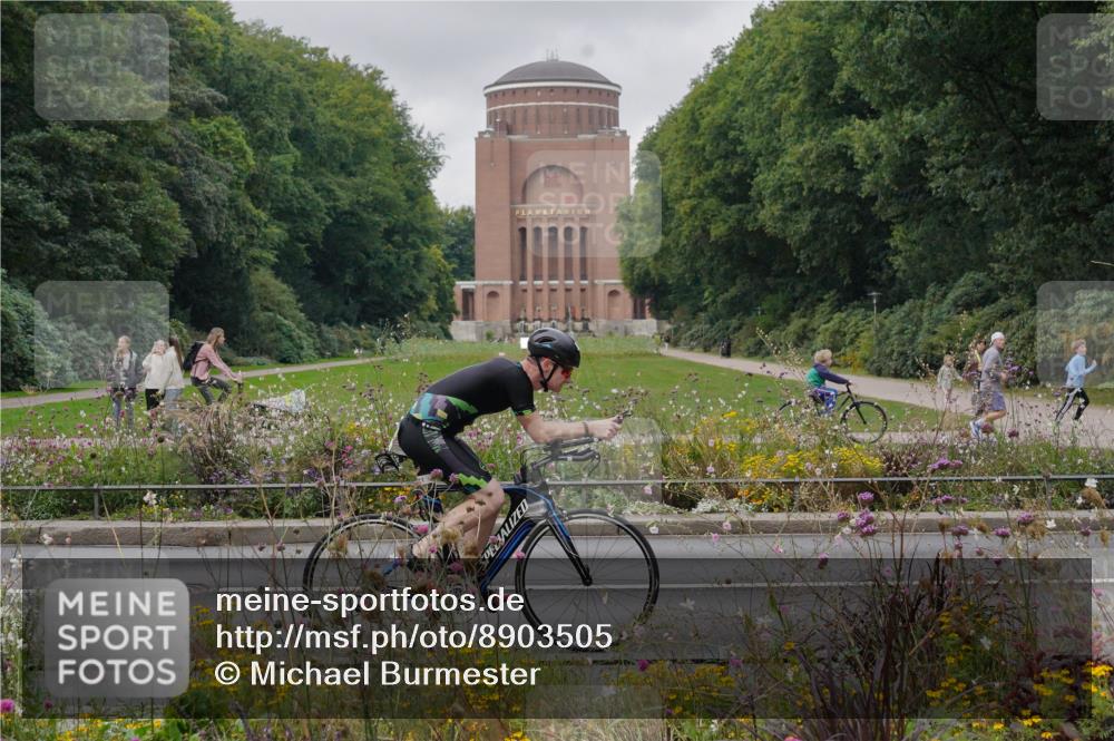 14.09.2025 - Stadtparktriathlon Michael Burmester http://msf.ph/oto/8903505 14.09.2025 10:36:52 Radfahren 622, 694, 764, 783, 788, 798, 811 meine-sportfotos.de