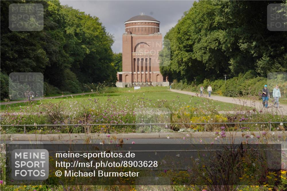 14.09.2025 - Stadtparktriathlon Michael Burmester http://msf.ph/oto/8903628 14.09.2025 10:41:11 Radfahren 746, 771, 778, 791, 802 meine-sportfotos.de