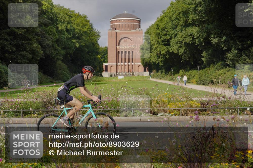 14.09.2025 - Stadtparktriathlon Michael Burmester http://msf.ph/oto/8903629 14.09.2025 10:41:11 Radfahren 746, 771, 778, 791, 802 meine-sportfotos.de