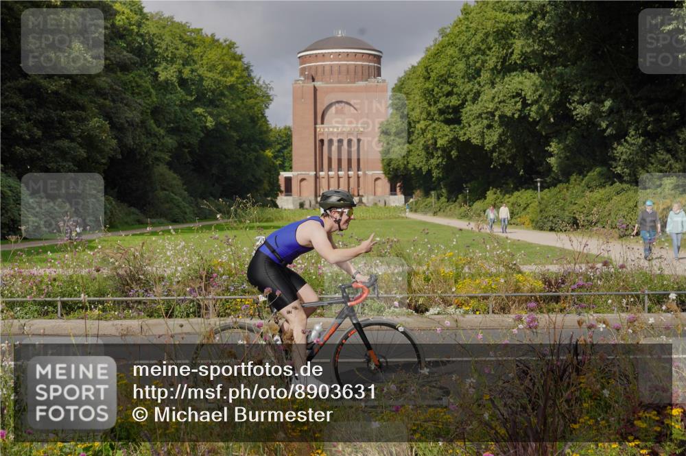 14.09.2025 - Stadtparktriathlon Michael Burmester http://msf.ph/oto/8903631 14.09.2025 10:41:12 Radfahren 746, 771, 778, 791 meine-sportfotos.de
