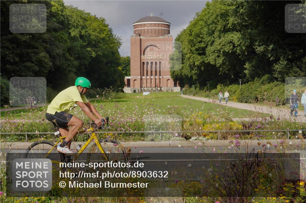 14.09.2025 - Stadtparktriathlon Michael Burmester http://msf.ph/oto/8903632 14.09.2025 10:41:13 Radfahren 746, 771, 778, 791 meine-sportfotos.de