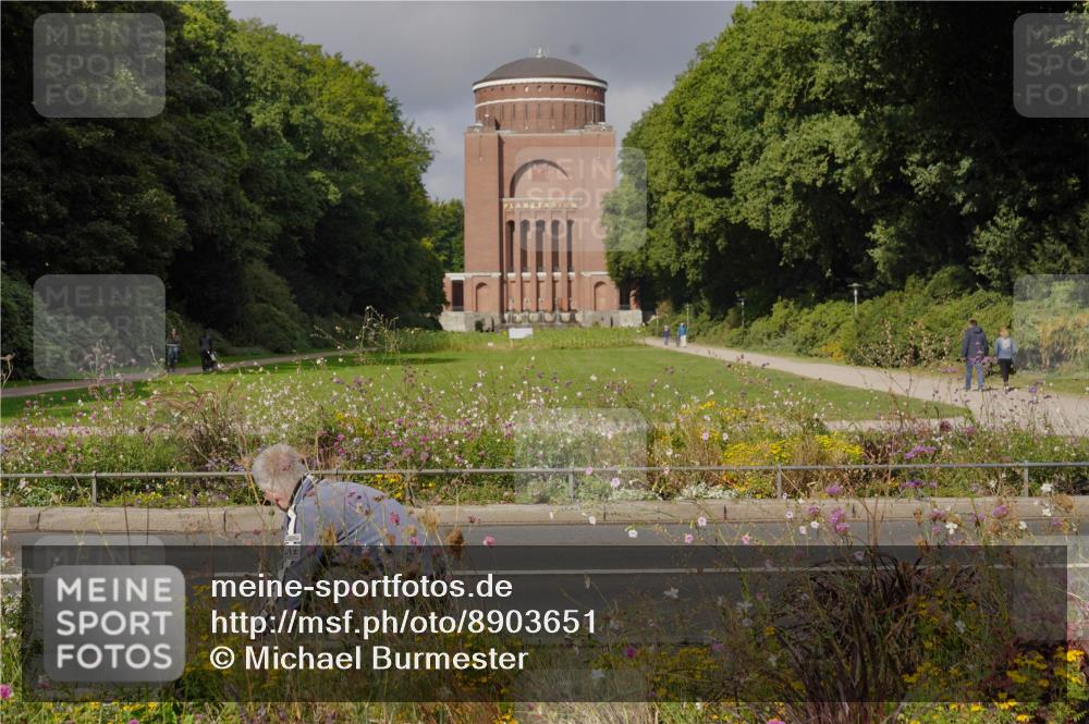 14.09.2025 - Stadtparktriathlon Michael Burmester http://msf.ph/oto/8903651 14.09.2025 10:41:49 Radfahren 638, 683, 760, 774, 820 meine-sportfotos.de