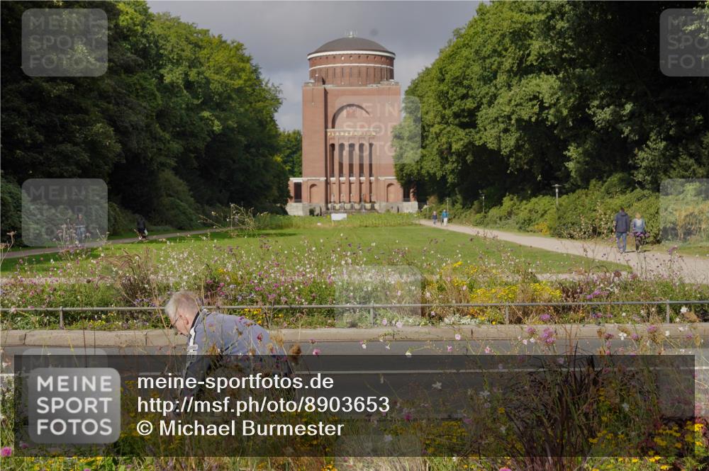 14.09.2025 - Stadtparktriathlon Michael Burmester http://msf.ph/oto/8903653 14.09.2025 10:41:51 Radfahren 638, 683, 760, 774, 820 meine-sportfotos.de