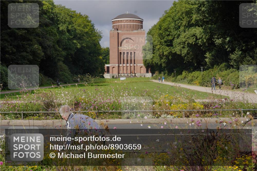 14.09.2025 - Stadtparktriathlon Michael Burmester http://msf.ph/oto/8903659 14.09.2025 10:41:57 Radfahren 602, 638, 683, 739, 760, 820 meine-sportfotos.de