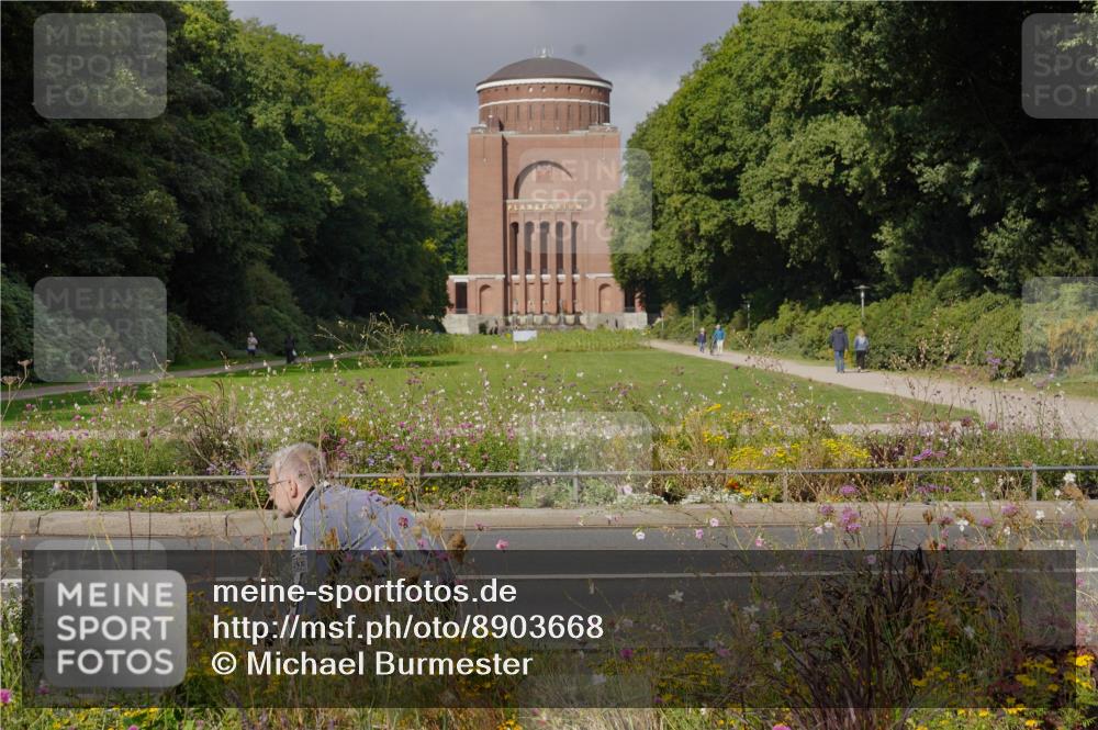 14.09.2025 - Stadtparktriathlon Michael Burmester http://msf.ph/oto/8903668 14.09.2025 10:42:10 Radfahren 621, 628, 678, 692, 769 meine-sportfotos.de