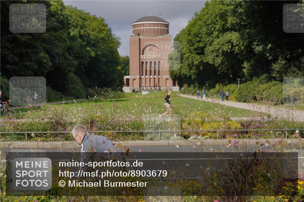 14.09.2025 - Stadtparktriathlon Michael Burmester http://msf.ph/oto/8903679 14.09.2025 10:42:19 Radfahren 599, 621, 628, 657, 676, 692, 754 meine-sportfotos.de