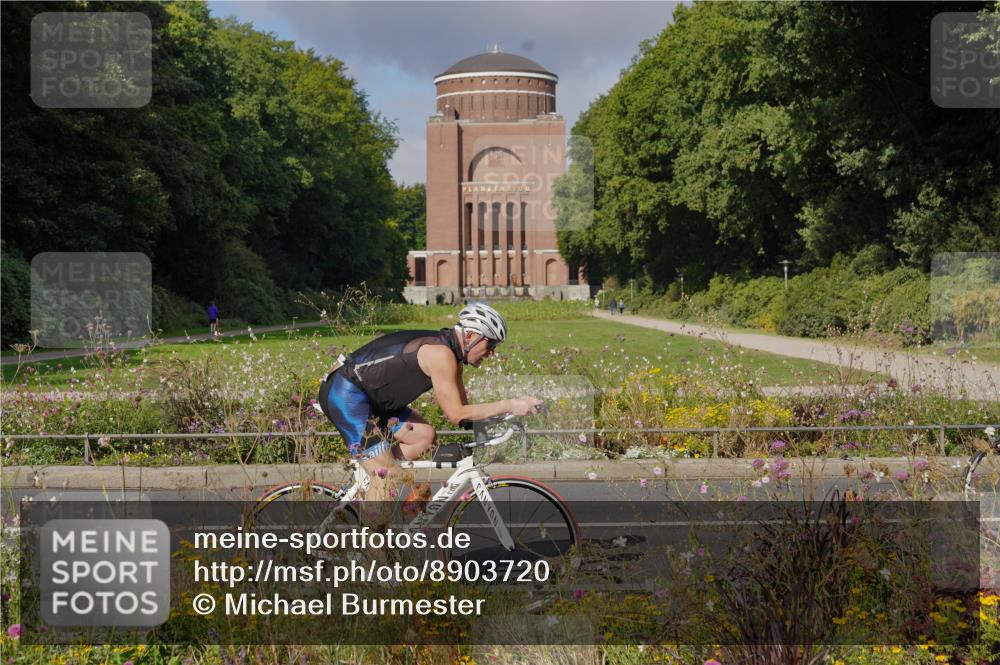 14.09.2025 - Stadtparktriathlon Michael Burmester http://msf.ph/oto/8903720 14.09.2025 10:43:35 Radfahren 693, 734, 764, 783, 788, 797, 798, 805, 811 meine-sportfotos.de