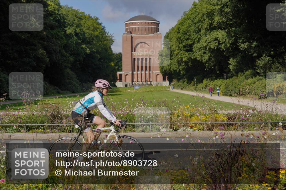14.09.2025 - Stadtparktriathlon Michael Burmester http://msf.ph/oto/8903728 14.09.2025 10:44:10 Radfahren 661, 668, 718, 753, 775 meine-sportfotos.de