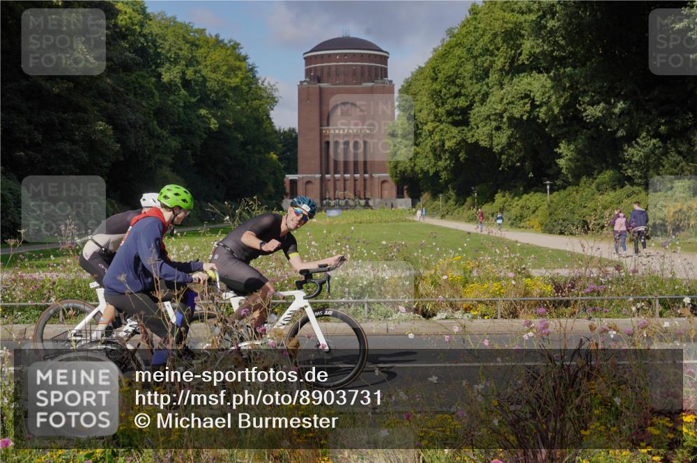 14.09.2025 - Stadtparktriathlon Michael Burmester http://msf.ph/oto/8903731 14.09.2025 10:44:22 Radfahren 582, 633, 661, 677, 720, 752, 763, 775, 782 meine-sportfotos.de