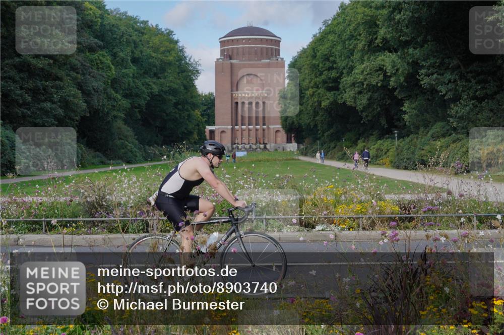 14.09.2025 - Stadtparktriathlon Michael Burmester http://msf.ph/oto/8903740 14.09.2025 10:44:57 Radfahren 627, 631, 671, 750, 804 meine-sportfotos.de