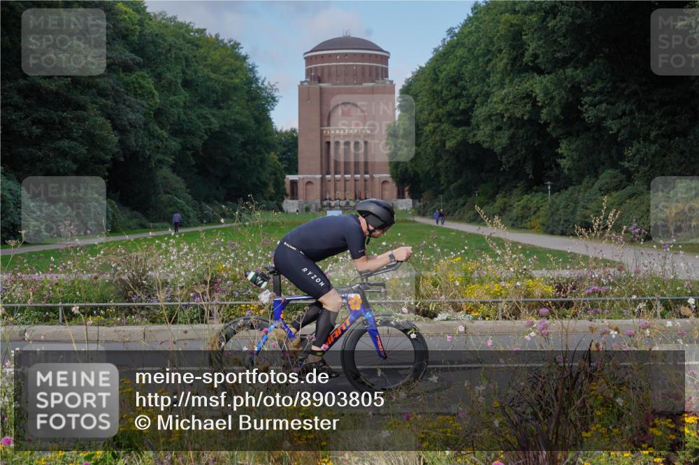14.09.2025 - Stadtparktriathlon Michael Burmester http://msf.ph/oto/8903805 14.09.2025 10:48:40 Radfahren 769, 807 meine-sportfotos.de
