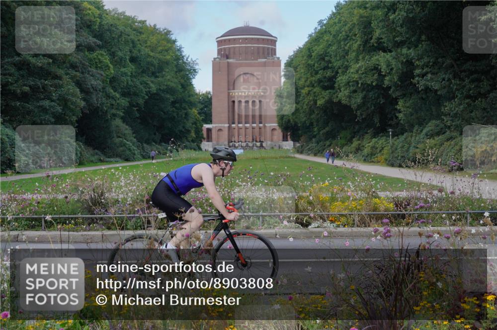 14.09.2025 - Stadtparktriathlon Michael Burmester http://msf.ph/oto/8903808 14.09.2025 10:48:58 Radfahren 558, 626, 746, 760, 771, 778, 802 meine-sportfotos.de