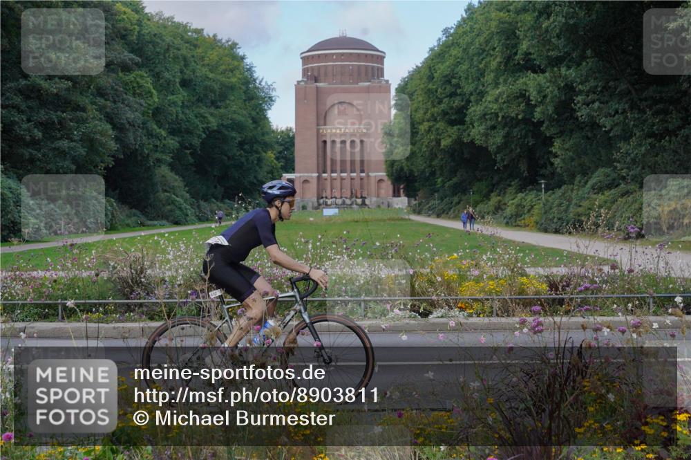 14.09.2025 - Stadtparktriathlon Michael Burmester http://msf.ph/oto/8903811 14.09.2025 10:49:02 Radfahren 558, 674, 746, 760, 770, 771, 778, 802 meine-sportfotos.de