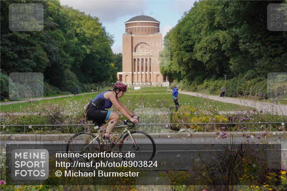 14.09.2025 - Stadtparktriathlon Michael Burmester http://msf.ph/oto/8903824 14.09.2025 10:49:49 Radfahren 638, 643, 744, 754 meine-sportfotos.de