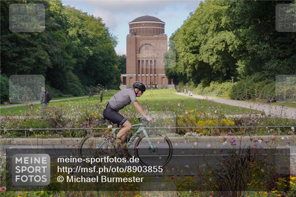 14.09.2025 - Stadtparktriathlon Michael Burmester http://msf.ph/oto/8903855 14.09.2025 10:51:54 Radfahren 651, 693, 724, 727, 743, 750, 752, 775, 804 meine-sportfotos.de