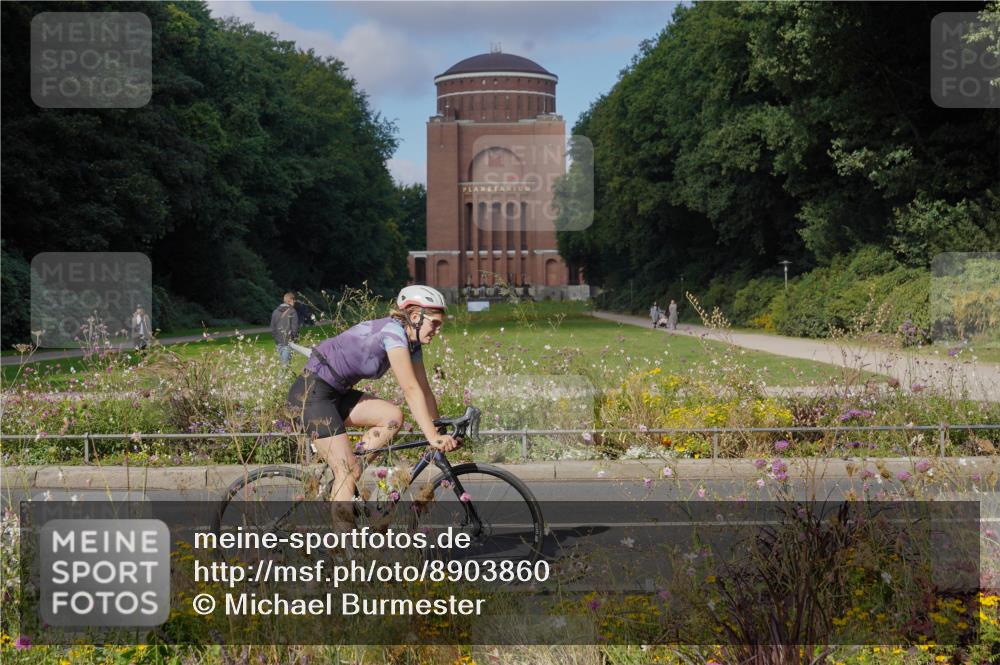 14.09.2025 - Stadtparktriathlon Michael Burmester http://msf.ph/oto/8903860 14.09.2025 10:52:12 Radfahren 661, 720, 759, 772, 785, 797, 799, 805, 806, 813 meine-sportfotos.de