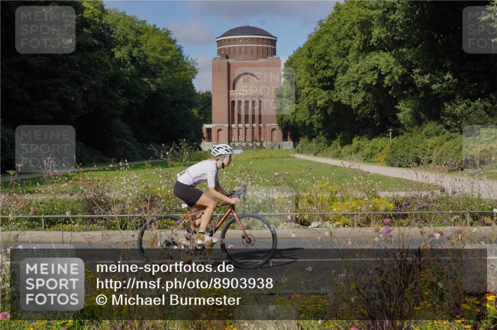 14.09.2025 - Stadtparktriathlon Michael Burmester http://msf.ph/oto/8903938 14.09.2025 10:56:01 Radfahren 647, 679, 740, 781, 792, 818, 831, 851 meine-sportfotos.de