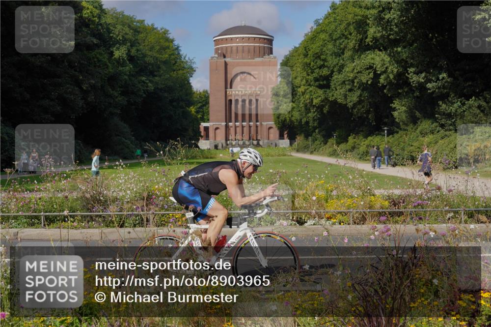14.09.2025 - Stadtparktriathlon Michael Burmester http://msf.ph/oto/8903965 14.09.2025 10:57:01 Radfahren 782, 796, 798, 909 meine-sportfotos.de