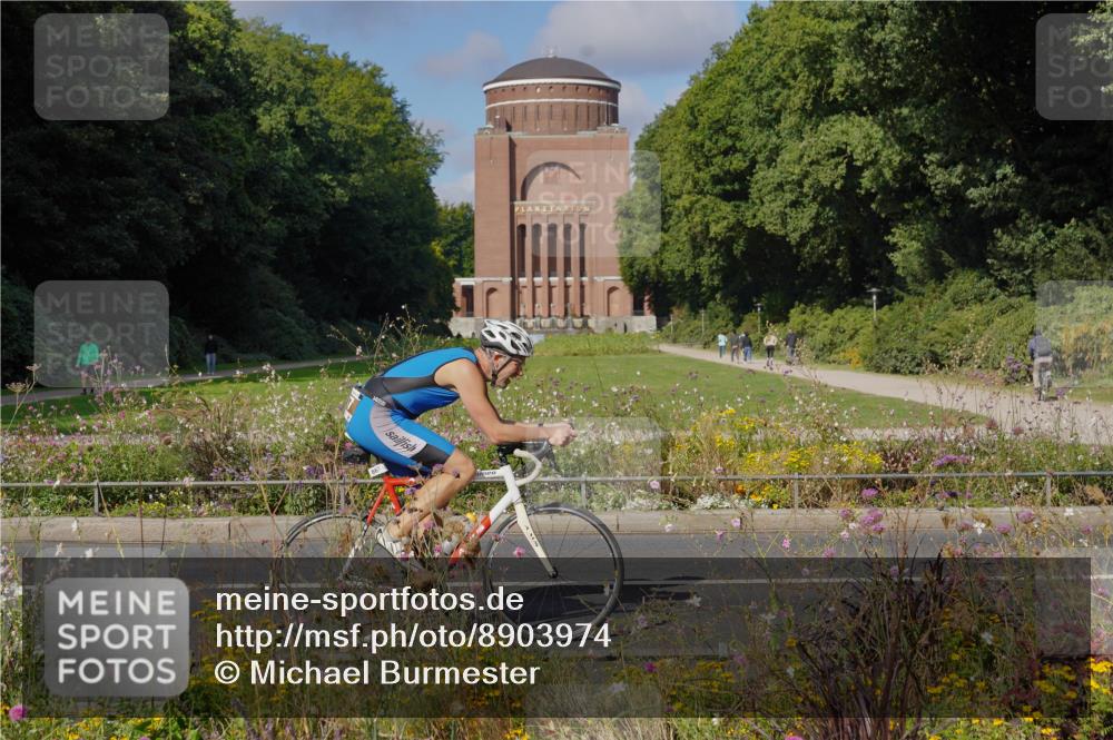 14.09.2025 - Stadtparktriathlon Michael Burmester http://msf.ph/oto/8903974 14.09.2025 10:57:34 Radfahren 638, 744, 777, 827, 833, 867 meine-sportfotos.de