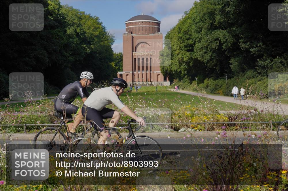 14.09.2025 - Stadtparktriathlon Michael Burmester http://msf.ph/oto/8903993 14.09.2025 10:58:29 Radfahren 820, 821, 835, 846, 848, 852, 859, 861, 872, 898, 919 meine-sportfotos.de