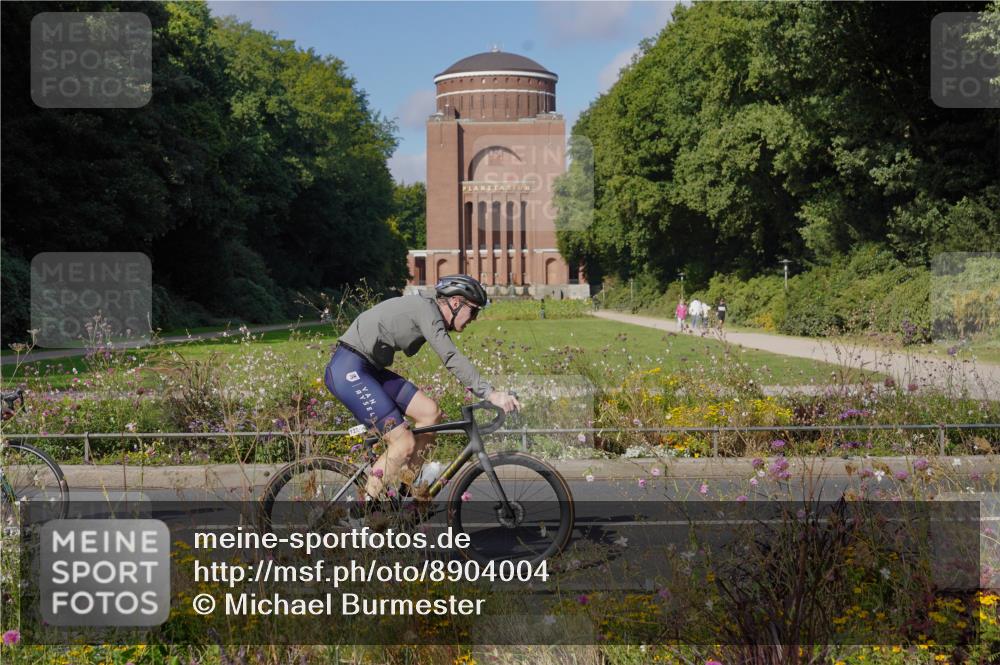 14.09.2025 - Stadtparktriathlon Michael Burmester http://msf.ph/oto/8904004 14.09.2025 10:59:02 Radfahren 727, 739, 743, 750, 759, 799, 804, 862, 873, 882, 917, 920 meine-sportfotos.de