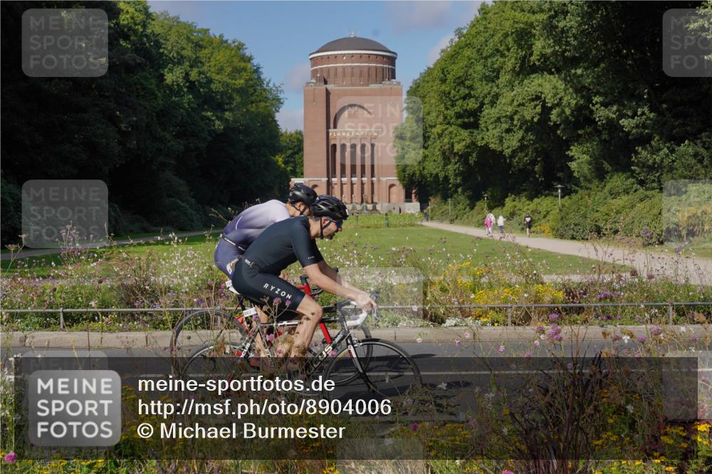 14.09.2025 - Stadtparktriathlon Michael Burmester http://msf.ph/oto/8904006 14.09.2025 10:59:04 Radfahren 683, 727, 739, 743, 759, 799, 804, 862, 873, 882, 917, 920 meine-sportfotos.de