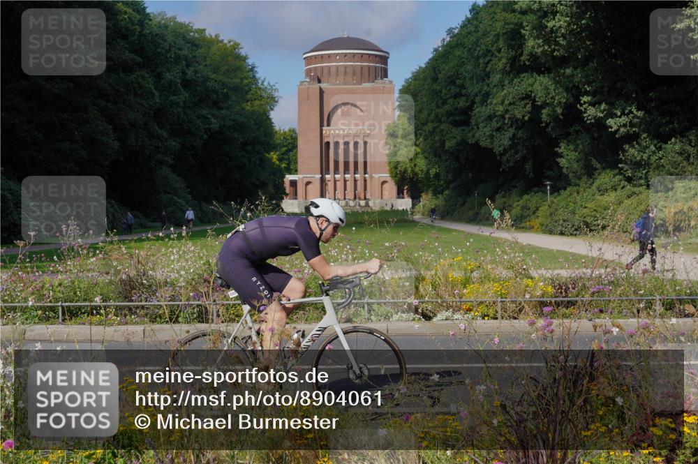 14.09.2025 - Stadtparktriathlon Michael Burmester http://msf.ph/oto/8904061 14.09.2025 11:01:42 Radfahren 769, 787, 823, 880, 901 meine-sportfotos.de