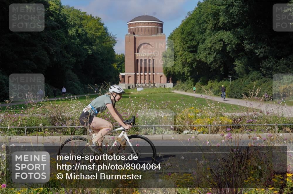 14.09.2025 - Stadtparktriathlon Michael Burmester http://msf.ph/oto/8904064 14.09.2025 11:01:54 Radfahren 663, 736, 770, 787, 815, 823, 842, 854 meine-sportfotos.de