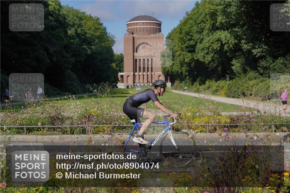 14.09.2025 - Stadtparktriathlon Michael Burmester http://msf.ph/oto/8904074 14.09.2025 11:02:08 Radfahren 729, 779, 780, 790, 822, 868, 875, 900 meine-sportfotos.de