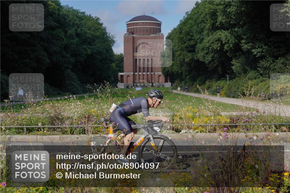 14.09.2025 - Stadtparktriathlon Michael Burmester http://msf.ph/oto/8904097 14.09.2025 11:03:29 Radfahren 657, 668, 764, 782, 783, 788, 811, 817 meine-sportfotos.de