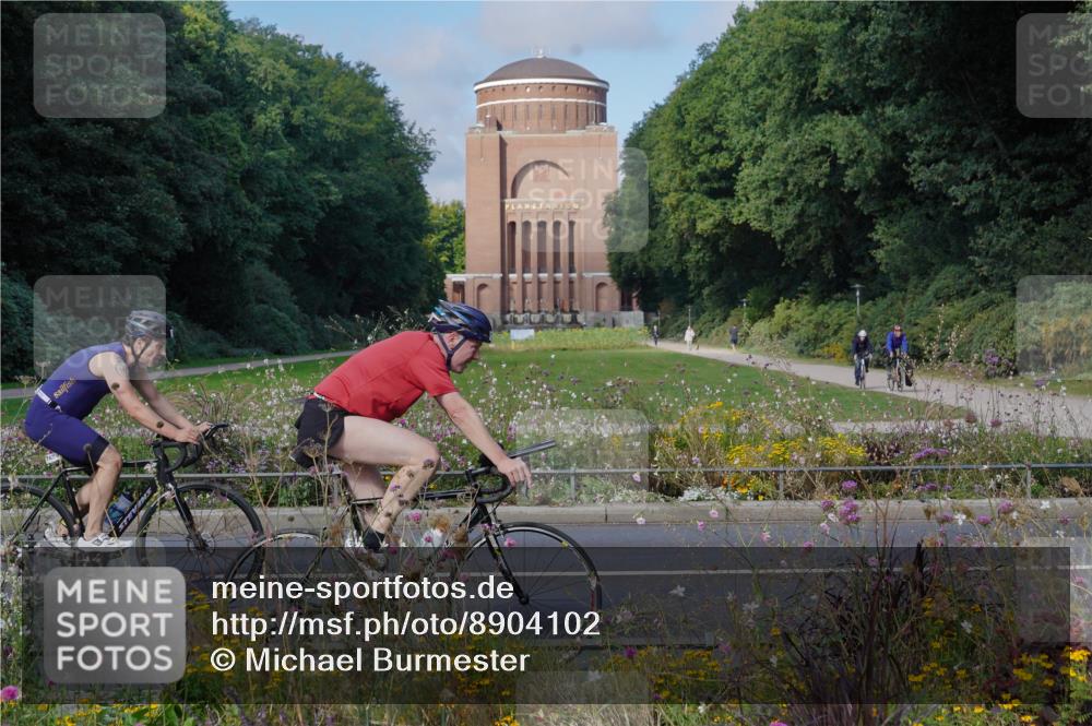 14.09.2025 - Stadtparktriathlon Michael Burmester http://msf.ph/oto/8904102 14.09.2025 11:03:45 Radfahren 740, 760, 765, 767, 781, 792, 798, 909 meine-sportfotos.de