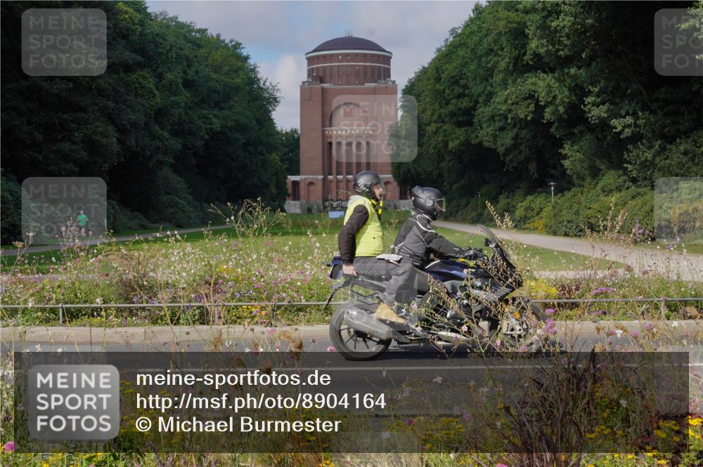 14.09.2025 - Stadtparktriathlon Michael Burmester http://msf.ph/oto/8904164 14.09.2025 11:06:53 Radfahren 752, 775, 874, 882 meine-sportfotos.de