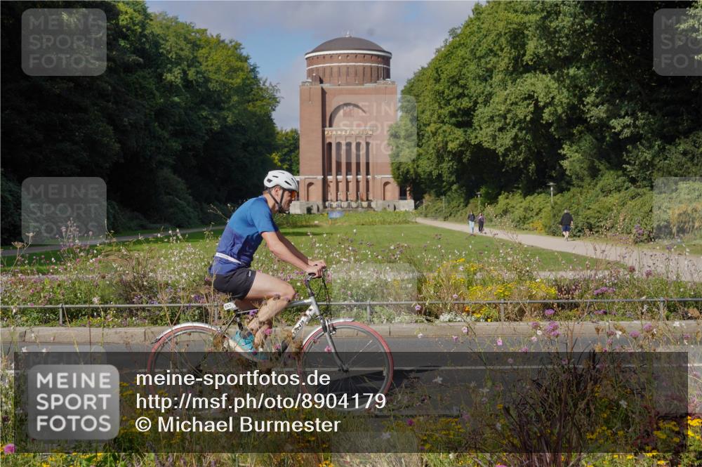 14.09.2025 - Stadtparktriathlon Michael Burmester http://msf.ph/oto/8904179 14.09.2025 11:07:50 Radfahren 723, 847, 858, 870, 893, 921 meine-sportfotos.de