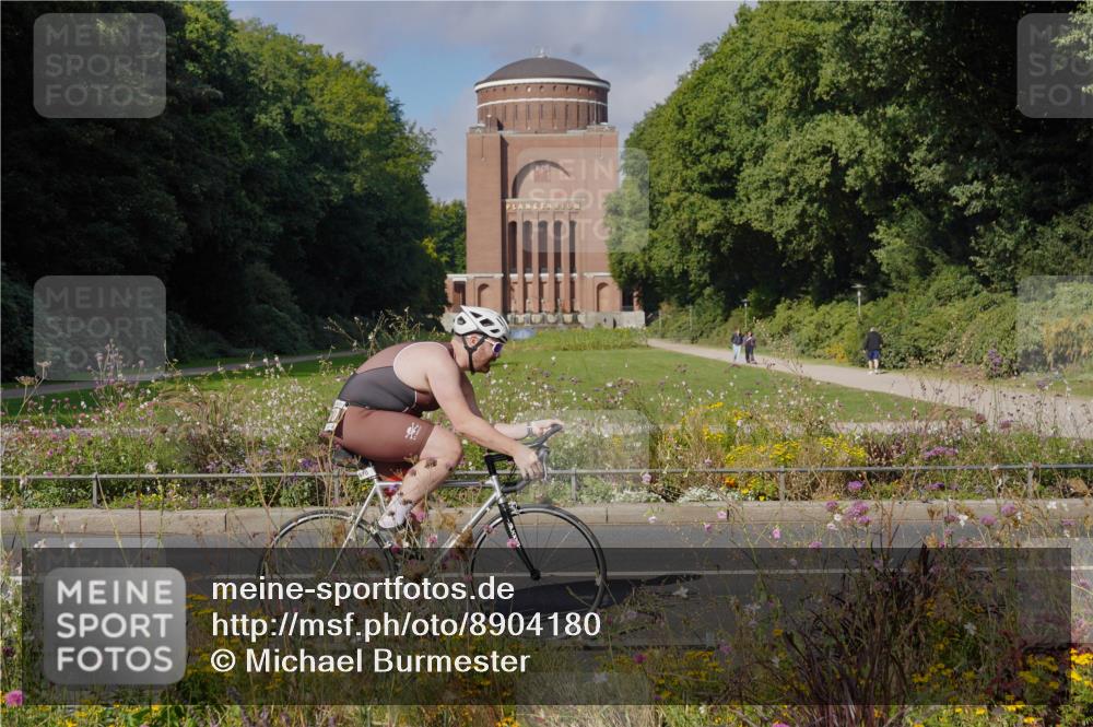 14.09.2025 - Stadtparktriathlon Michael Burmester http://msf.ph/oto/8904180 14.09.2025 11:07:52 Radfahren 723, 829, 847, 858, 870, 893, 921 meine-sportfotos.de