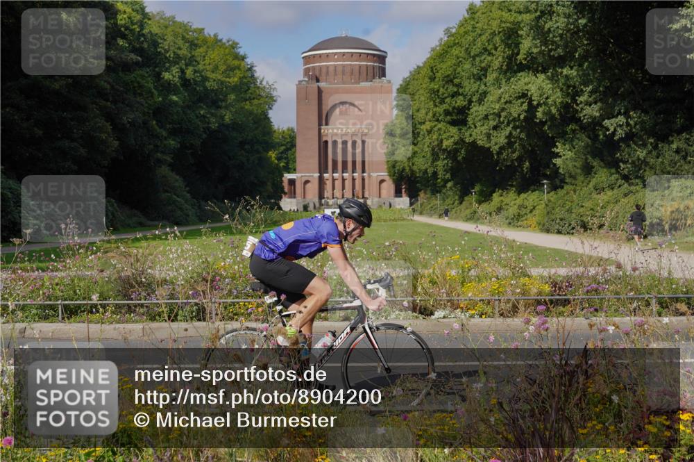 14.09.2025 - Stadtparktriathlon Michael Burmester http://msf.ph/oto/8904200 14.09.2025 11:08:57 Radfahren 787, 808, 843, 875, 876, 895 meine-sportfotos.de