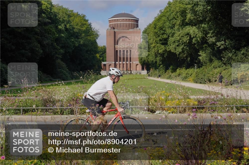 14.09.2025 - Stadtparktriathlon Michael Burmester http://msf.ph/oto/8904201 14.09.2025 11:08:58 Radfahren 787, 808, 843, 875, 876 meine-sportfotos.de