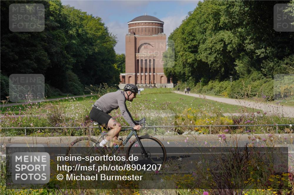 14.09.2025 - Stadtparktriathlon Michael Burmester http://msf.ph/oto/8904207 14.09.2025 11:09:34 Radfahren 724, 729, 736, 780, 790, 815, 831, 851, 900 meine-sportfotos.de