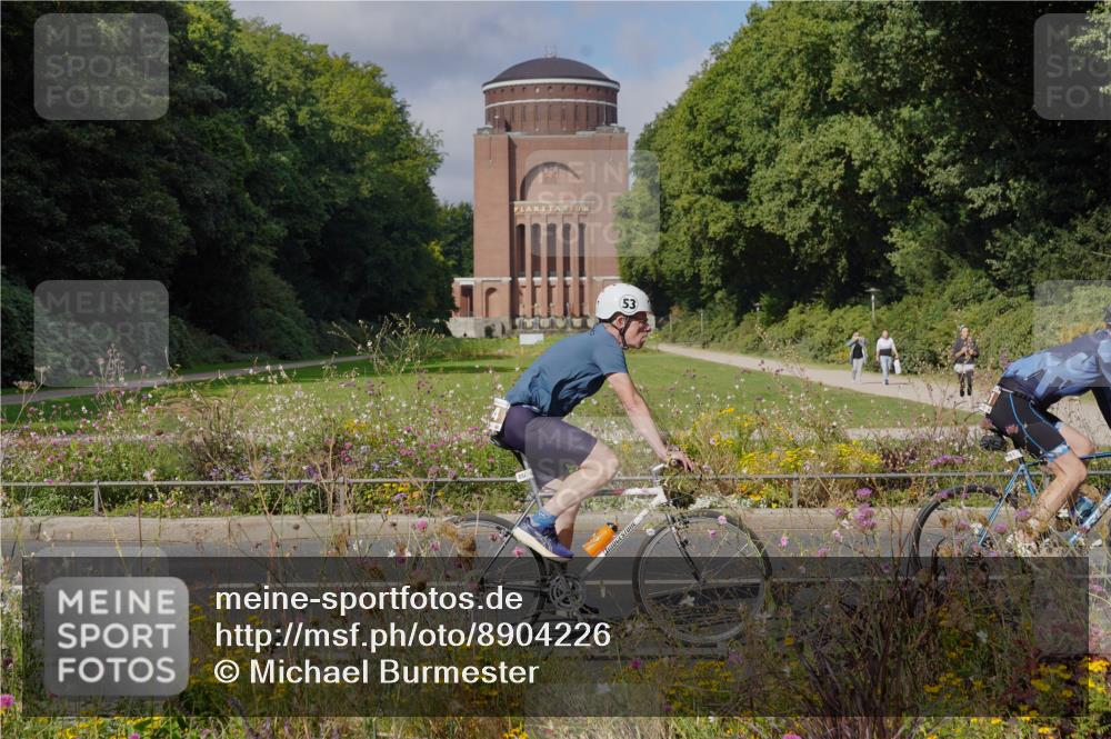 14.09.2025 - Stadtparktriathlon Michael Burmester http://msf.ph/oto/8904226 14.09.2025 11:10:52 Radfahren 760, 761, 772, 786, 854, 890, 909, 916 meine-sportfotos.de