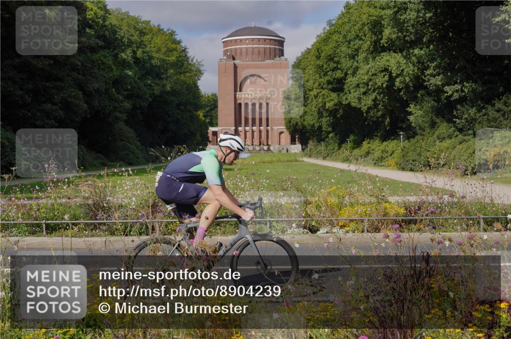 14.09.2025 - Stadtparktriathlon Michael Burmester http://msf.ph/oto/8904239 14.09.2025 11:11:54 Radfahren 754, 778, 826, 852, 919 meine-sportfotos.de