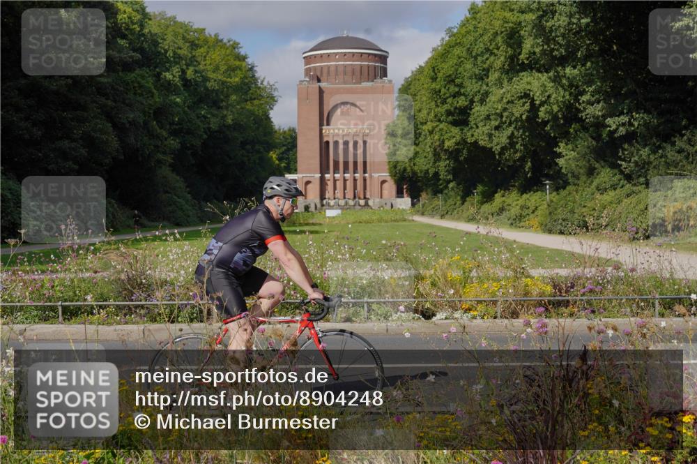 14.09.2025 - Stadtparktriathlon Michael Burmester http://msf.ph/oto/8904248 14.09.2025 11:12:15 Radfahren 734, 774, 801, 803, 807, 835, 846, 905 meine-sportfotos.de