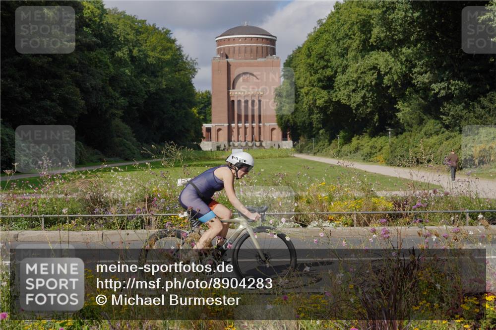14.09.2025 - Stadtparktriathlon Michael Burmester http://msf.ph/oto/8904283 14.09.2025 11:14:17 Radfahren 744, 775, 824, 847, 873, 1012 meine-sportfotos.de