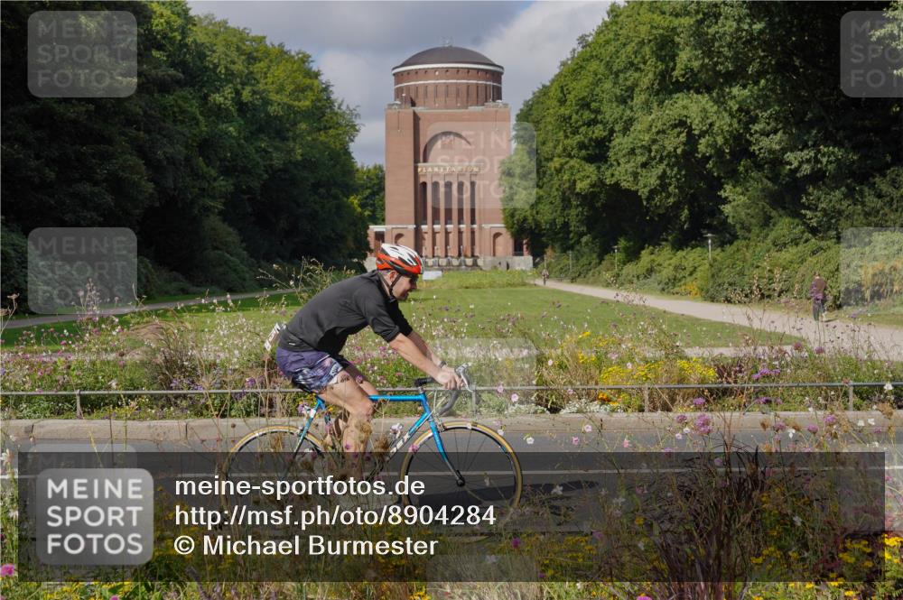 14.09.2025 - Stadtparktriathlon Michael Burmester http://msf.ph/oto/8904284 14.09.2025 11:14:23 Radfahren 775 meine-sportfotos.de