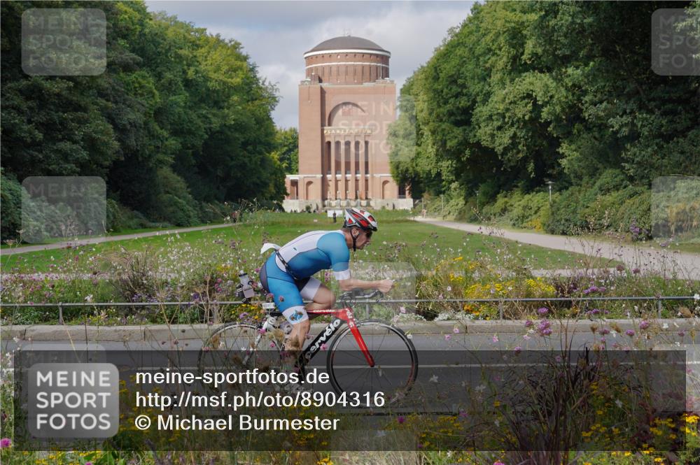 14.09.2025 - Stadtparktriathlon Michael Burmester http://msf.ph/oto/8904316 14.09.2025 11:16:21 Radfahren 655, 808, 831, 851, 876, 895, 943, 968 meine-sportfotos.de
