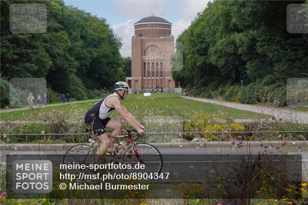 14.09.2025 - Stadtparktriathlon Michael Burmester http://msf.ph/oto/8904347 14.09.2025 11:18:44 Radfahren 724, 826, 852, 868, 919, 932, 985, 1006 meine-sportfotos.de