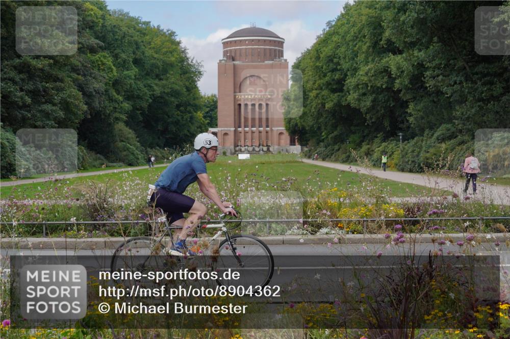 14.09.2025 - Stadtparktriathlon Michael Burmester http://msf.ph/oto/8904362 14.09.2025 11:19:41 Radfahren 854, 898, 944, 979, 1009, 1020 meine-sportfotos.de