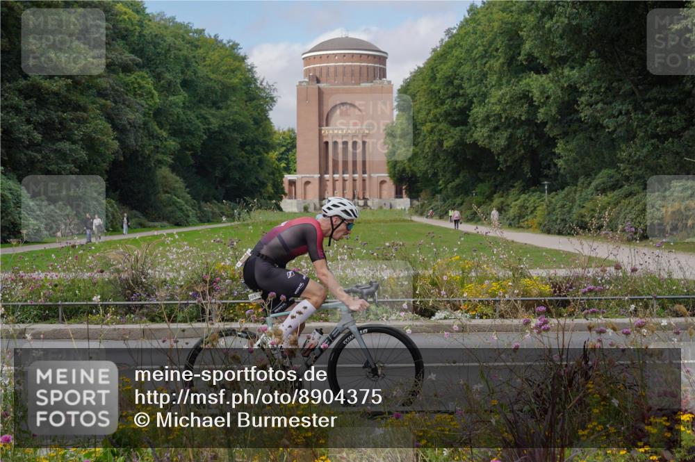 14.09.2025 - Stadtparktriathlon Michael Burmester http://msf.ph/oto/8904375 14.09.2025 11:20:20 Radfahren 772, 833, 853, 859, 865, 872 meine-sportfotos.de