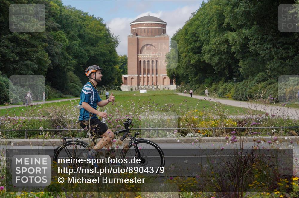 14.09.2025 - Stadtparktriathlon Michael Burmester http://msf.ph/oto/8904379 14.09.2025 11:20:27 Radfahren 772, 847, 853, 859, 872, 874, 1018 meine-sportfotos.de