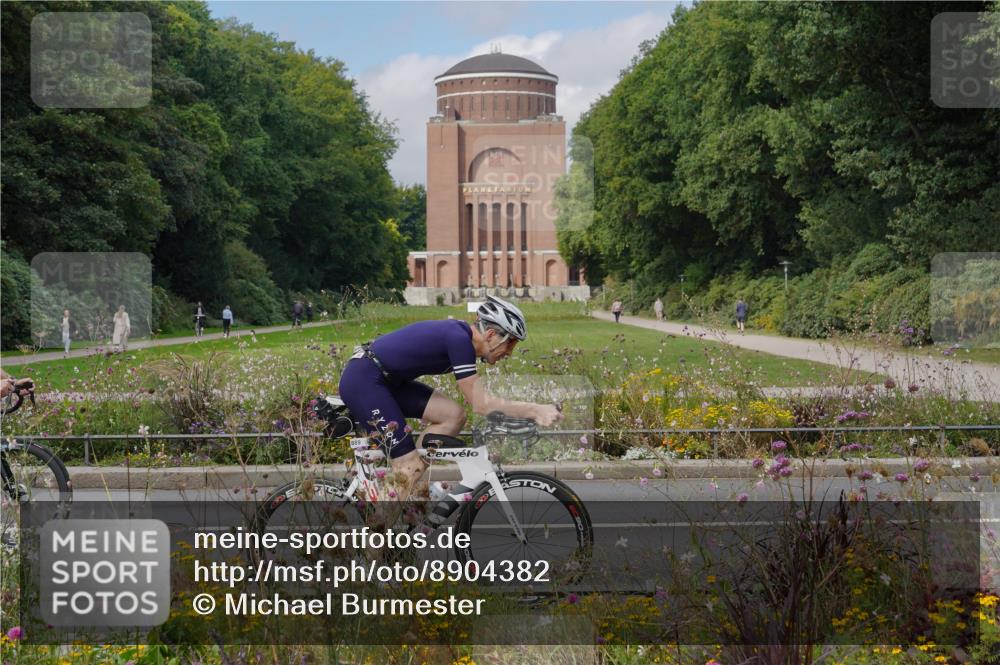 14.09.2025 - Stadtparktriathlon Michael Burmester http://msf.ph/oto/8904382 14.09.2025 11:20:40 Radfahren 838, 848, 861, 889, 897, 917, 938, 941, 1018 meine-sportfotos.de