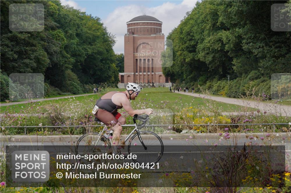 14.09.2025 - Stadtparktriathlon Michael Burmester http://msf.ph/oto/8904421 14.09.2025 11:22:48 Radfahren 862, 870, 875, 921, 957, 958, 1001, 1002 meine-sportfotos.de